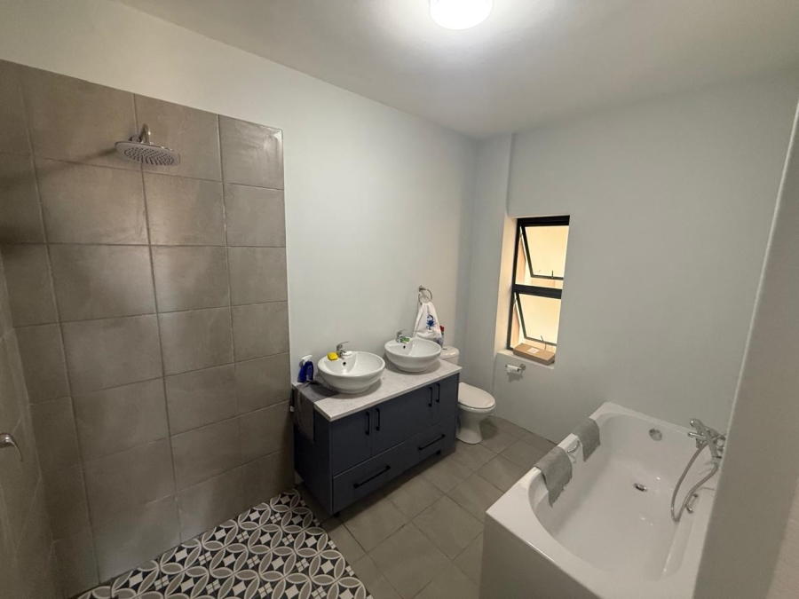 5 Bedroom Property for Sale in Stilbaai Oos Western Cape